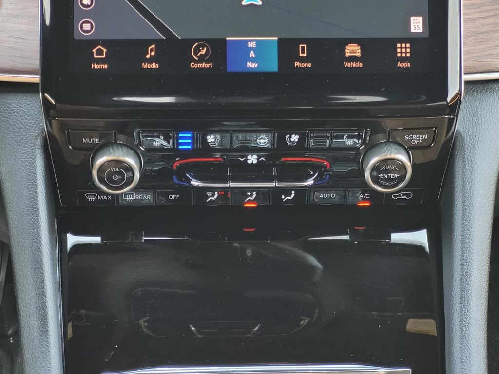 Used 2022 Jeep Grand Cherokee Summit w/ Advanced Protech Group IV image 19