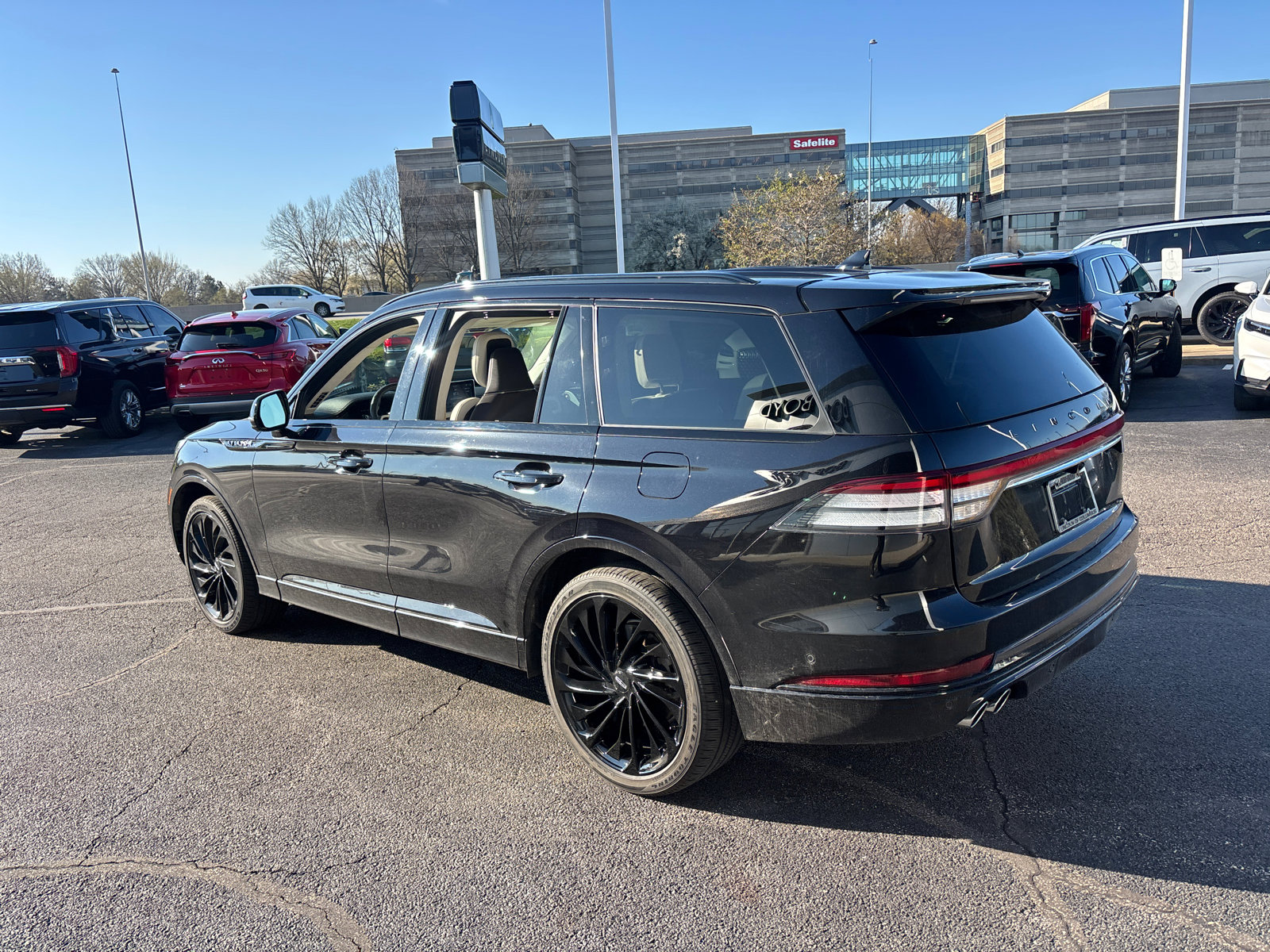Used 2024 Lincoln Aviator Black Label w/ Jet Package image 5