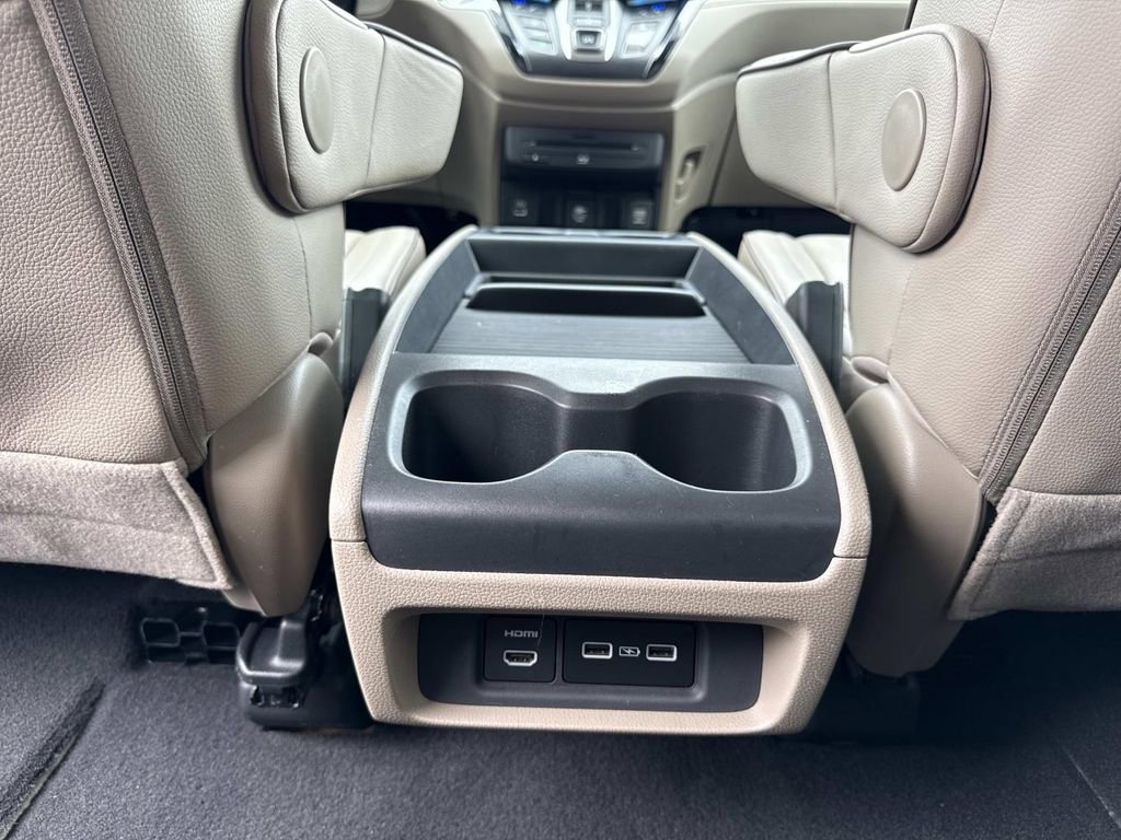 Used 2021 Honda Odyssey Elite image 16