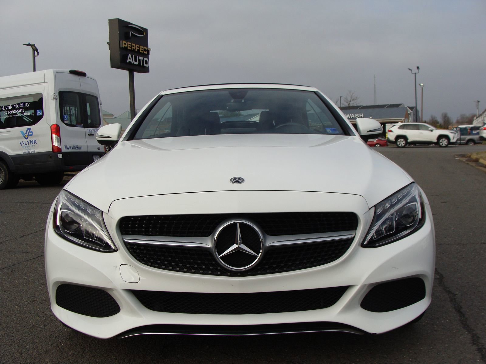Used 2018 Mercedes-Benz C 300 4MATIC Cabriolet image 2