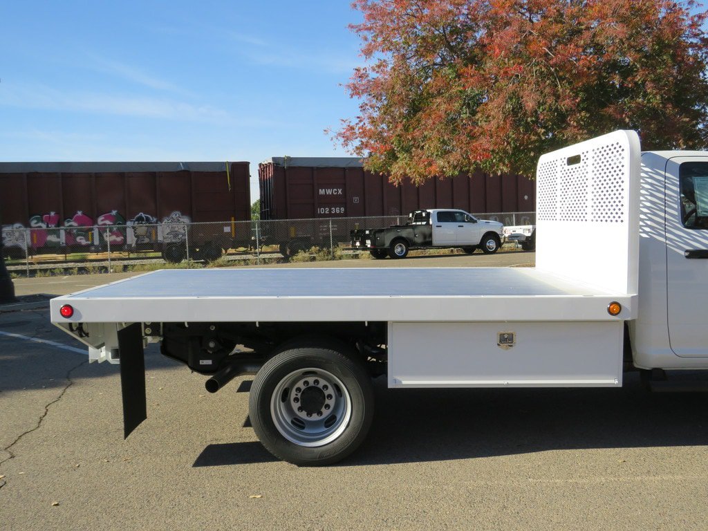 New 2023 RAM 4500 Tradesman RWD image 25