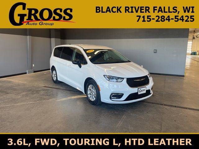 Certified 2024 Chrysler Pacifica Touring-L