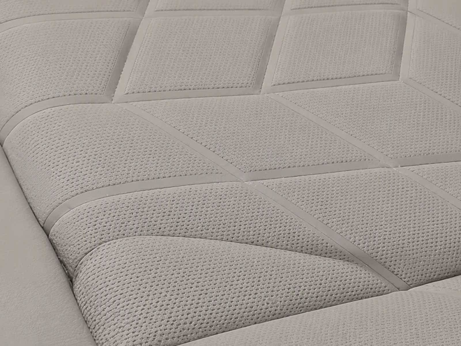 New 2026 BMW 750e xDrive AWD/4WD image 18