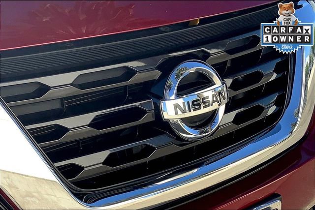 Used 2018 Nissan Pathfinder S image 30