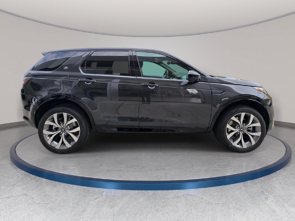 New 2026 Land Rover Discovery Sport Landmark AWD/4WD image 4