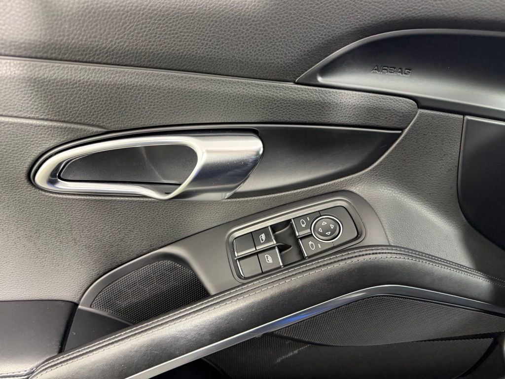 Used 2017 Porsche 911 Carrera image 19