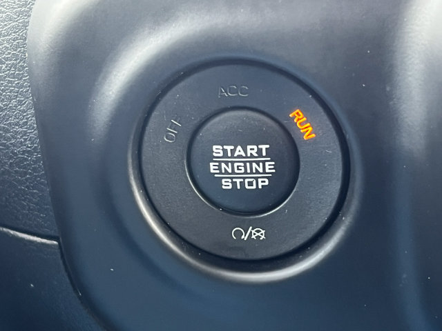 Used 2020 Jeep Wrangler Unlimited Sahara AWD/4WD image 26