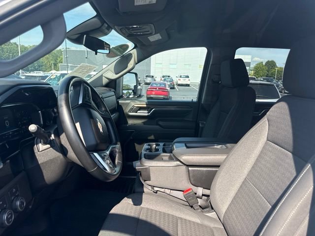Used 2024 Chevrolet Silverado 2500 LT AWD/4WD image 9