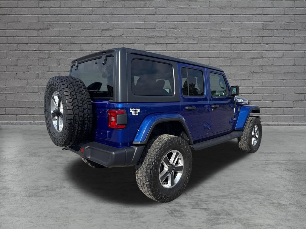 Used 2018 Jeep Wrangler Unlimited Sahara AWD/4WD image 8