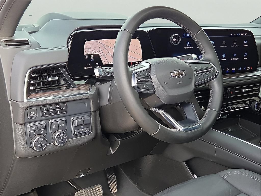 Used 2025 Chevrolet Tahoe Z71 w/ Z71 Off-Road Package AWD/4WD image 15