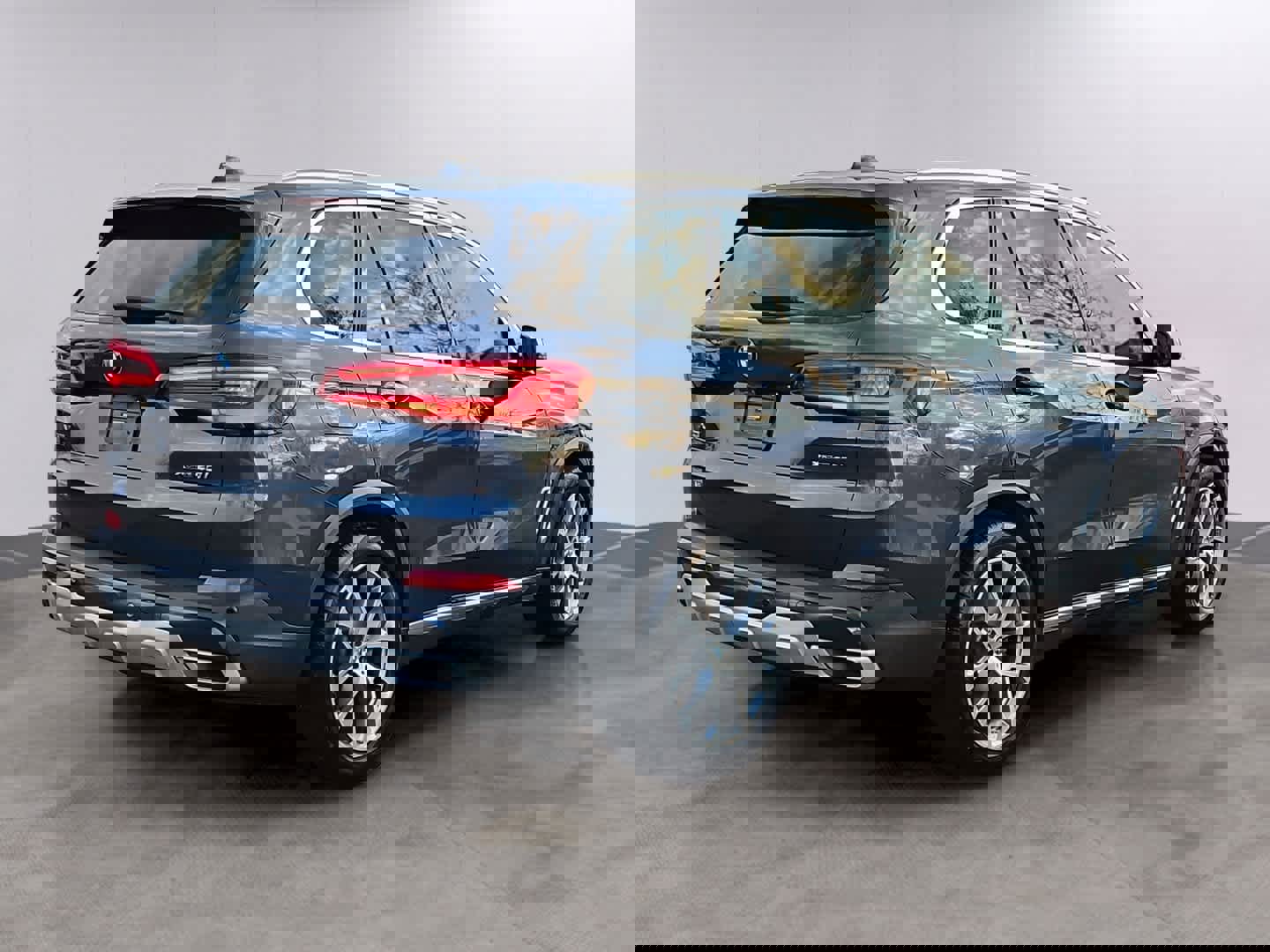 Used 2019 BMW X5 xDrive40i w/ Premium Package 2 image 5