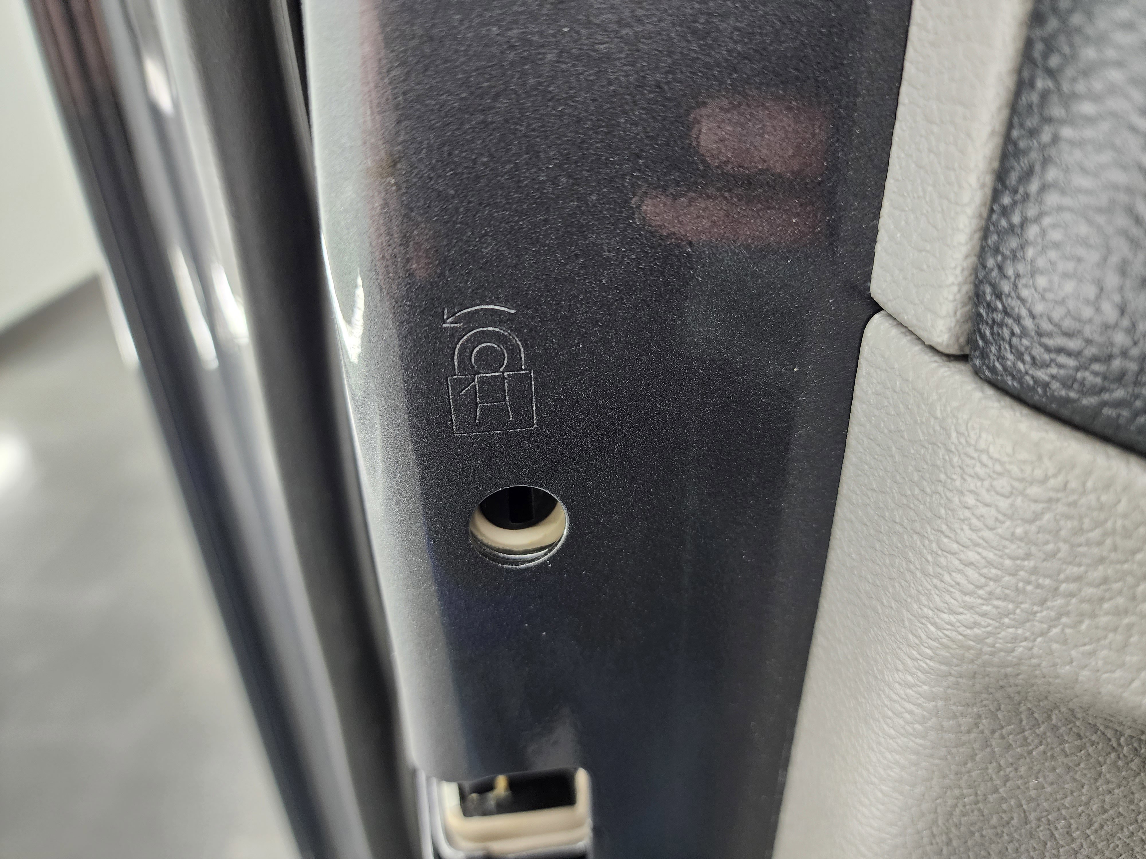 Used 2022 Ford F350 XLT w/ XLT Value Package image 40