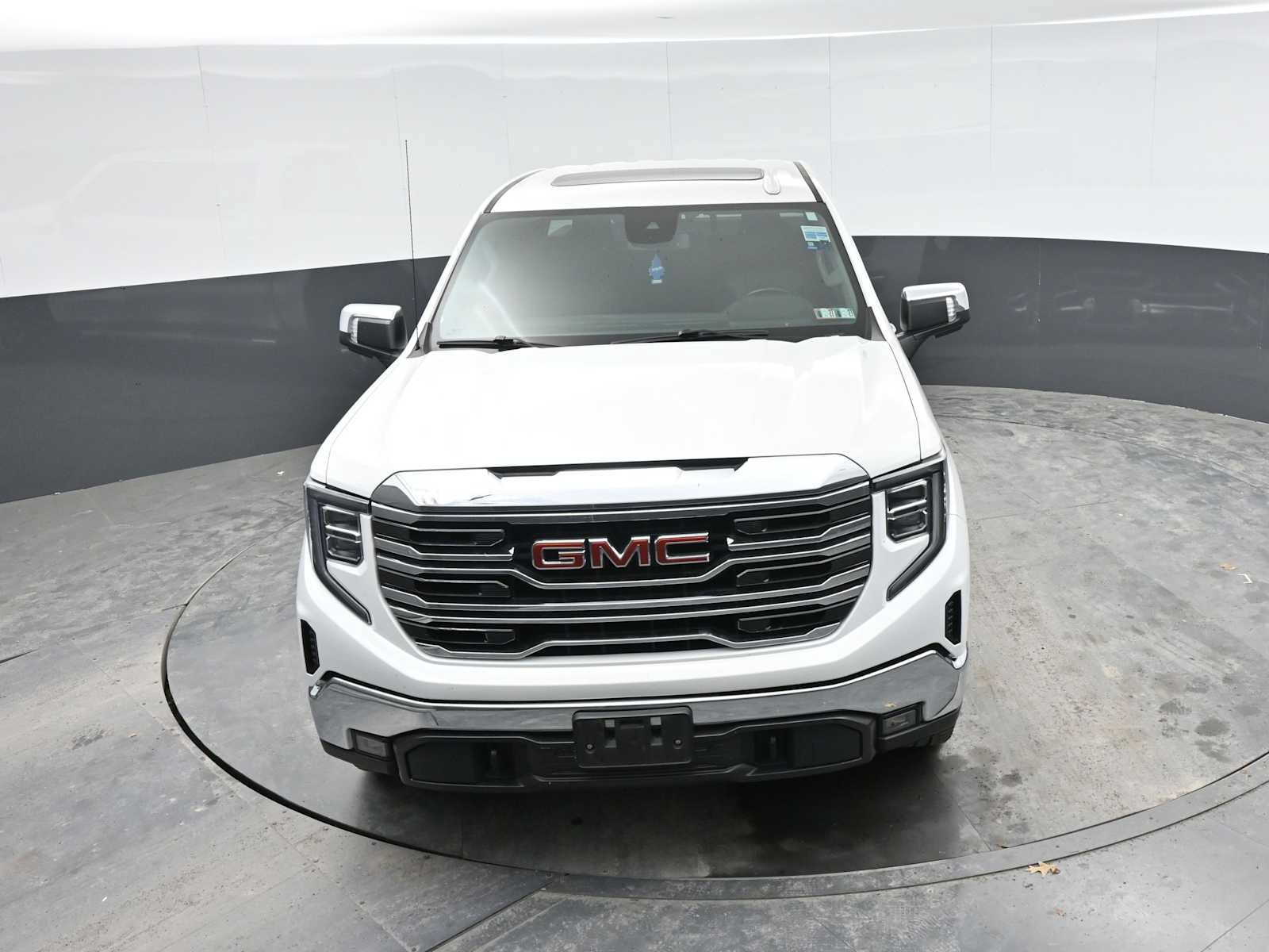 Used 2023 GMC Sierra 1500 SLT w/ SLT Premium Package AWD/4WD image 17