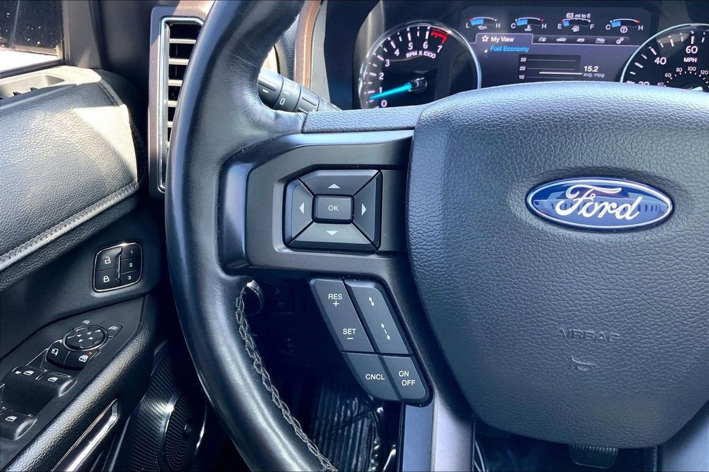 Used 2019 Ford Expedition Limited w/ Equipment Group 302A AWD/4WD image 17