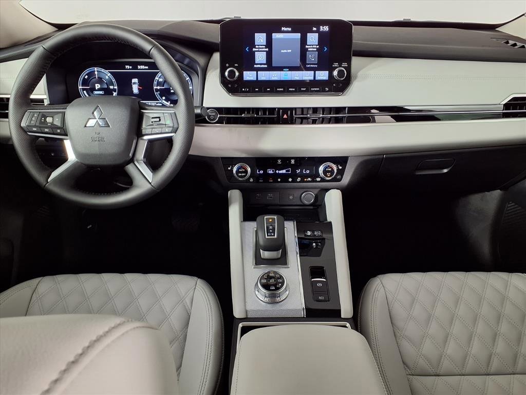 New 2025 Mitsubishi Outlander SEL image 11