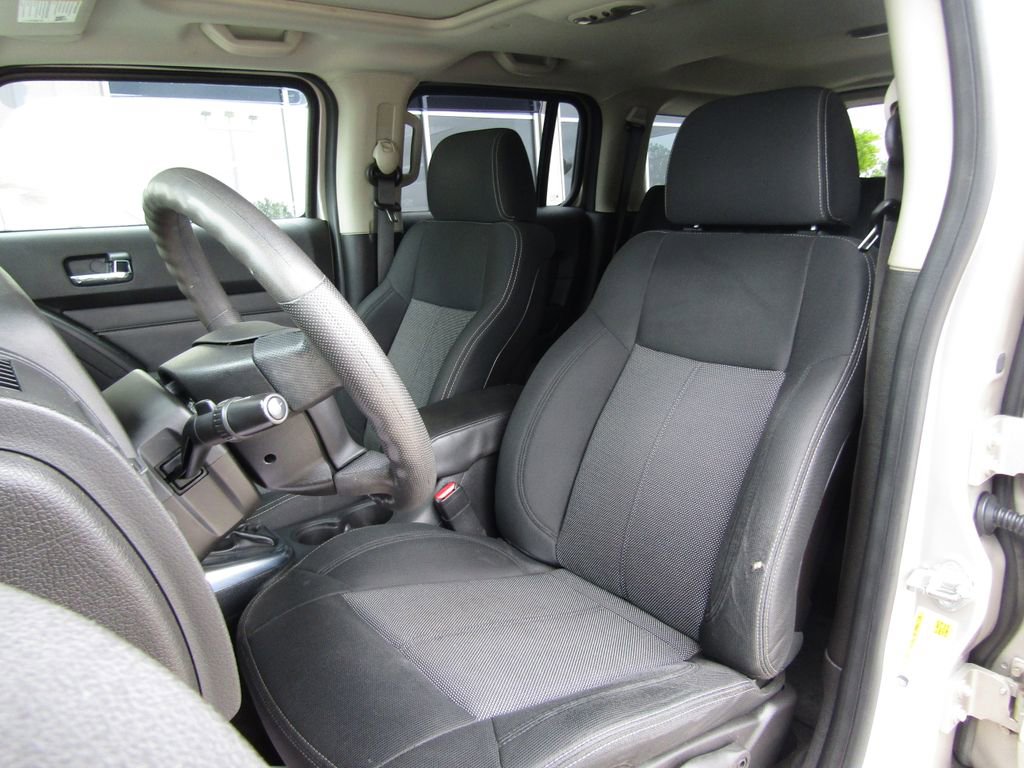 Used 2007 HUMMER H3 w/ Chrome Appearance Package AWD/4WD image 12