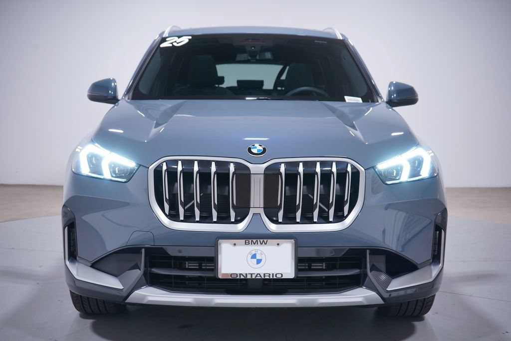 Used 2025 BMW X1 xDrive28i w/ Convenience Package AWD/4WD image 4