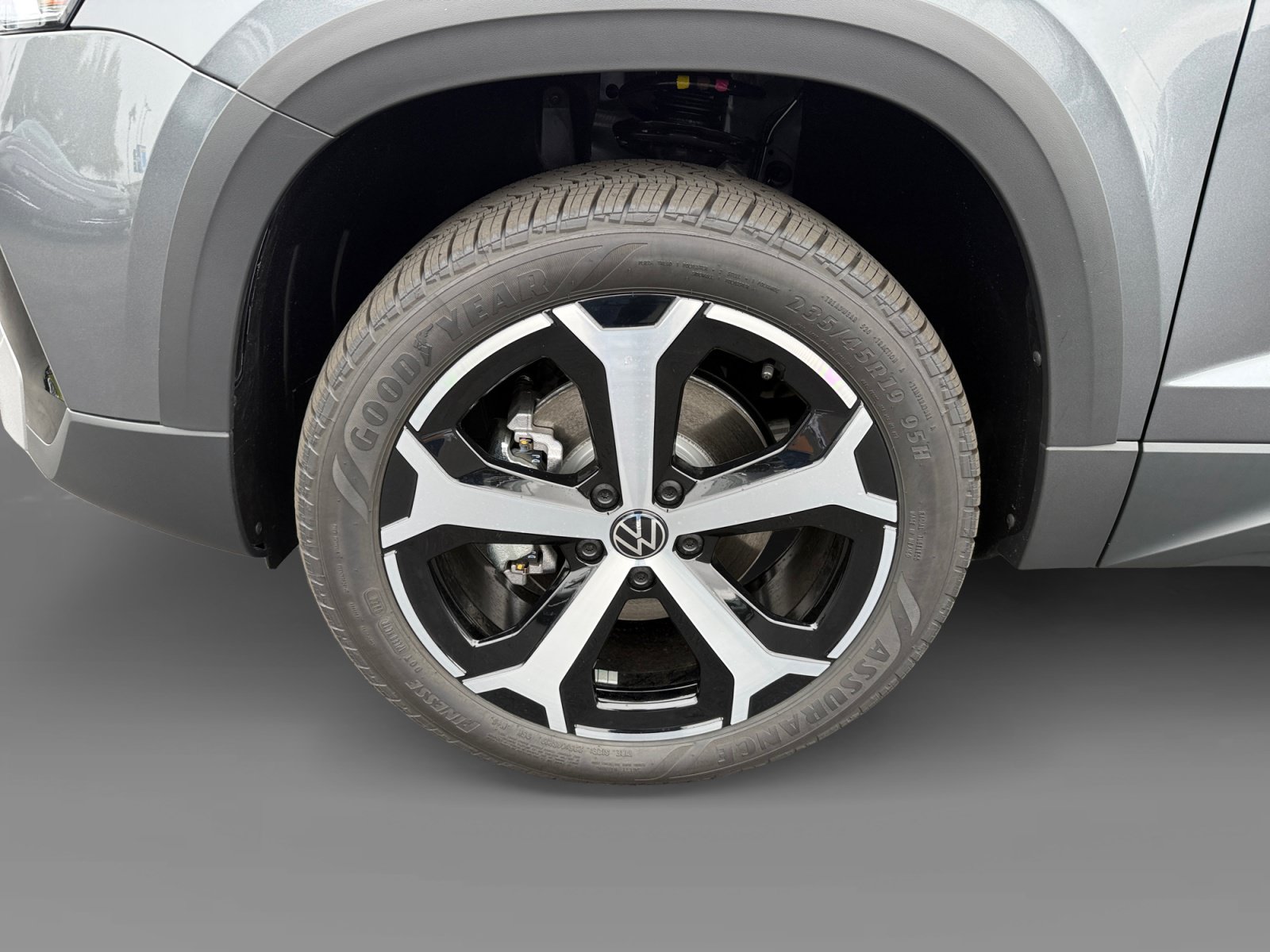 New 2026 Volkswagen Taos SEL AWD/4WD image 9