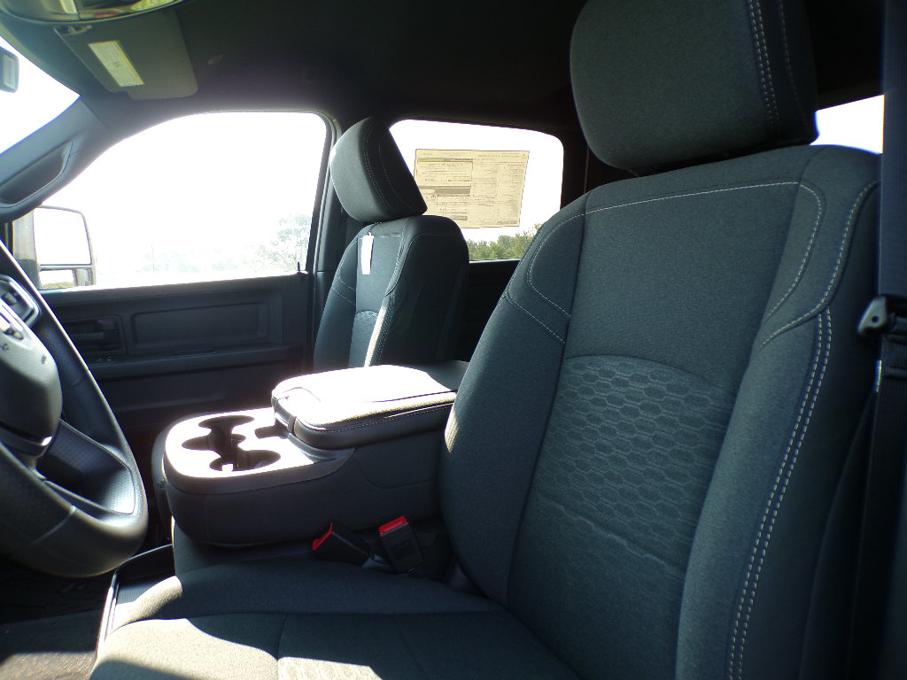 New 2026 RAM 2500 Tradesman AWD/4WD image 15