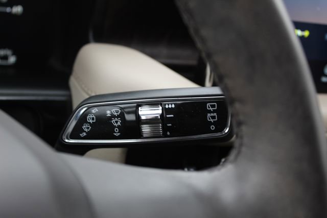 Certified 2023 Lincoln Nautilus Reserve image 19