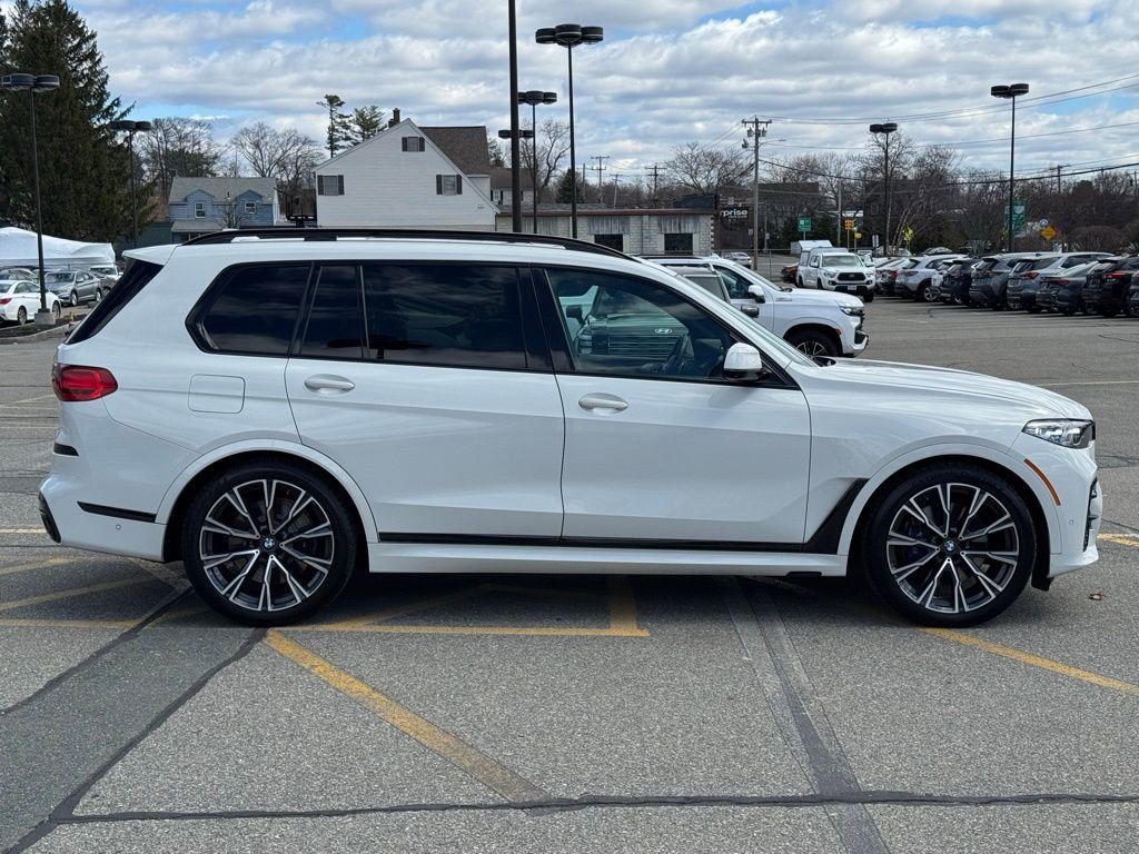 Used 2020 BMW X7 M50i w/ Executive Package image 7