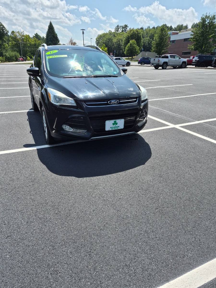 Used 2016 Ford Escape Titanium AWD/4WD image 22