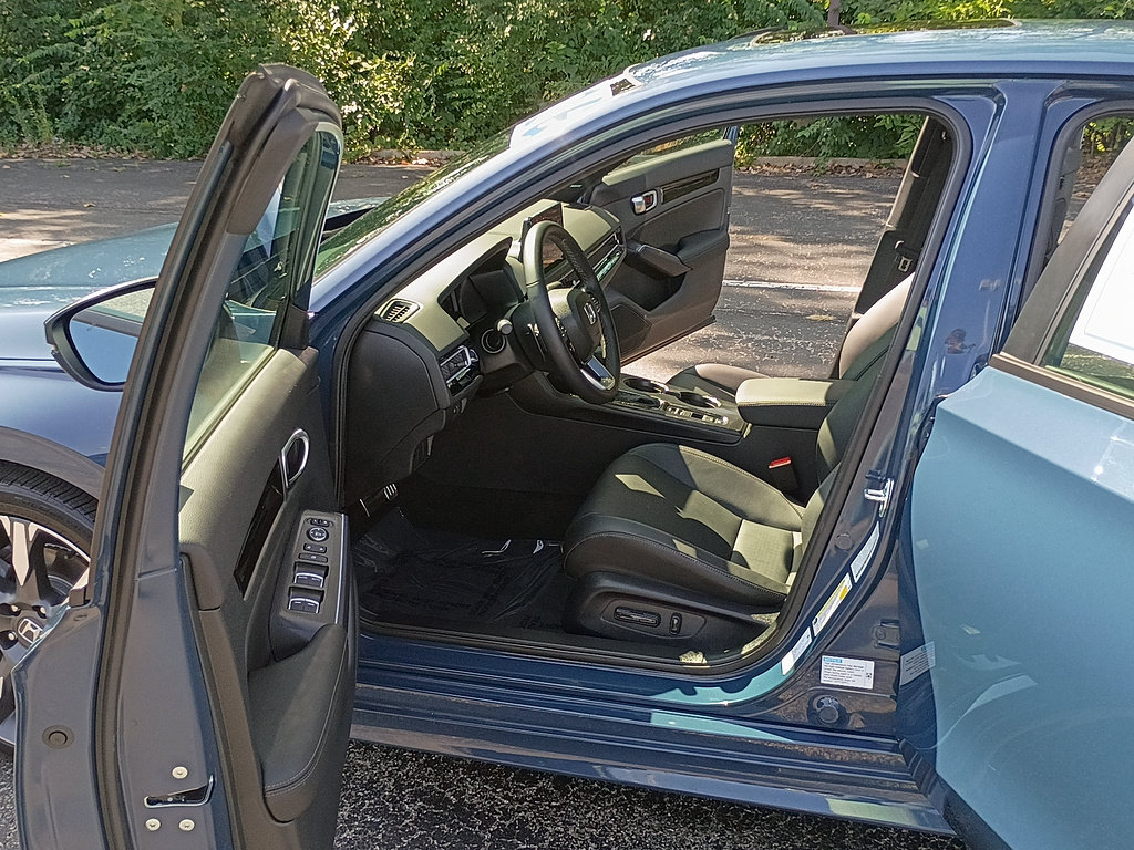 Used 2026 Honda Civic Sport Touring image 11