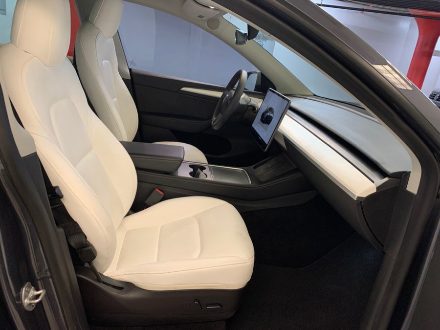 Used 2022 Tesla Model Y Performance image 54