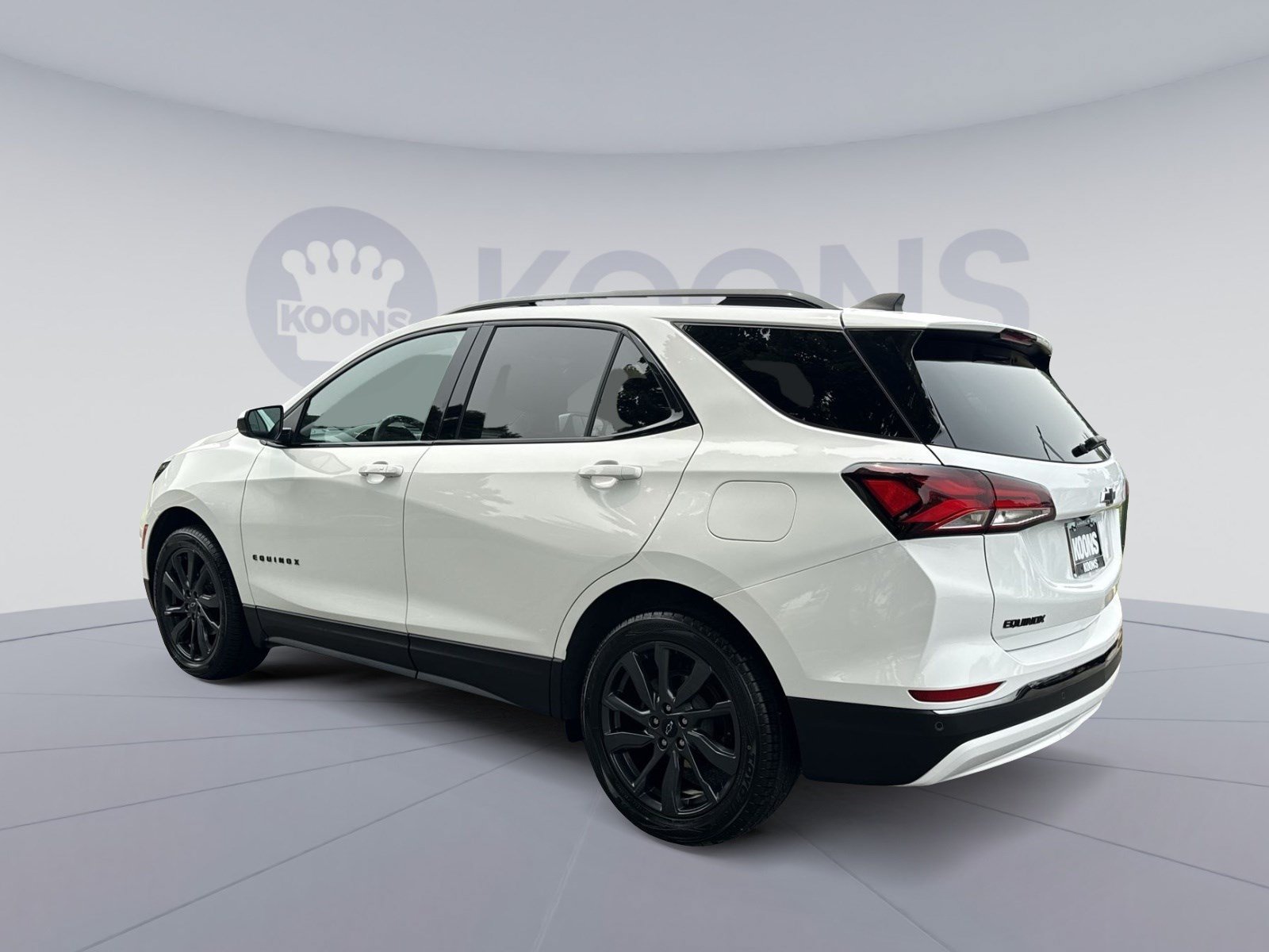 Used 2023 Chevrolet Equinox RS AWD/4WD image 4