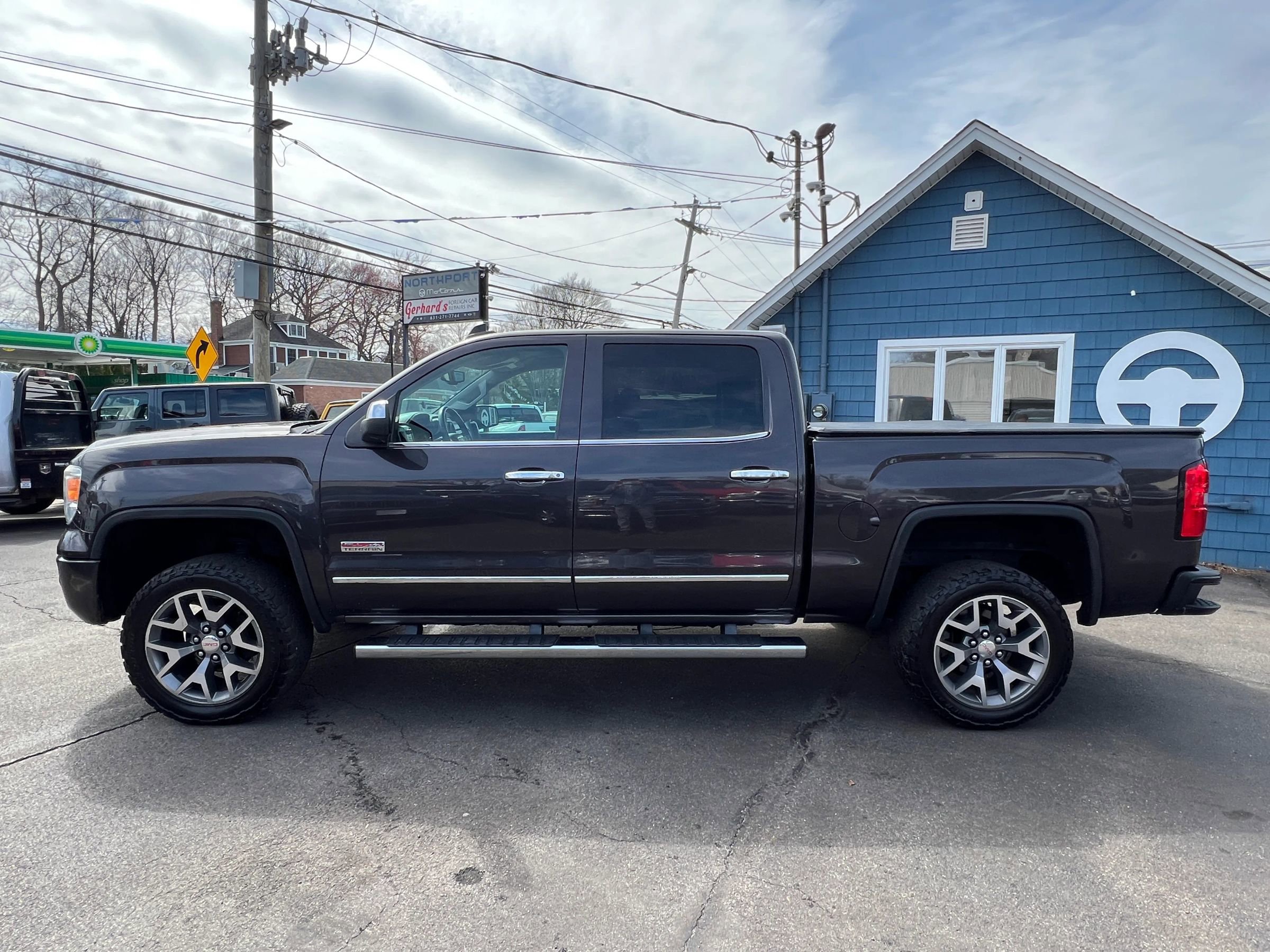 Used 2015 GMC Sierra 1500 SLE image 3