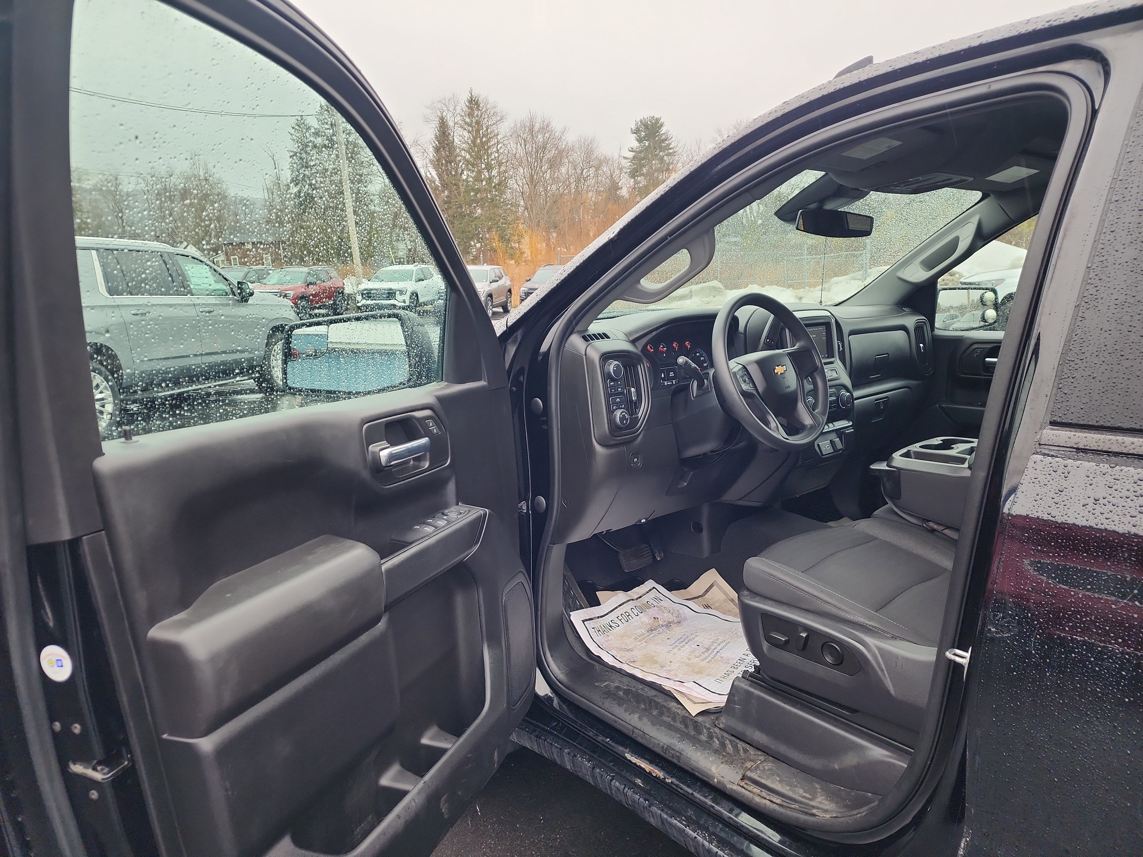 Used 2023 Chevrolet Silverado 1500 Custom image 9