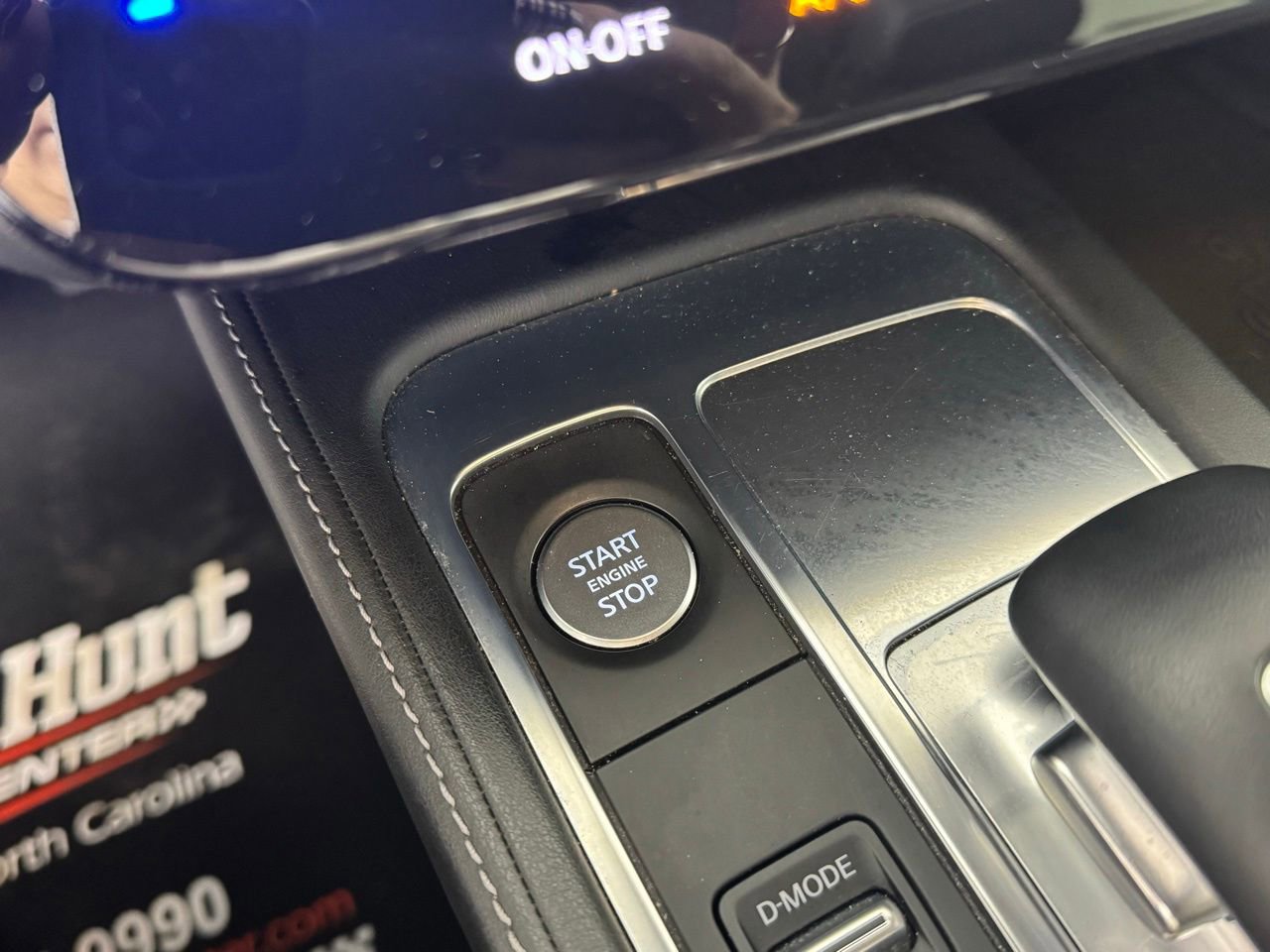 Used 2023 INFINITI QX60 Luxe w/ Performance Audio Package image 24