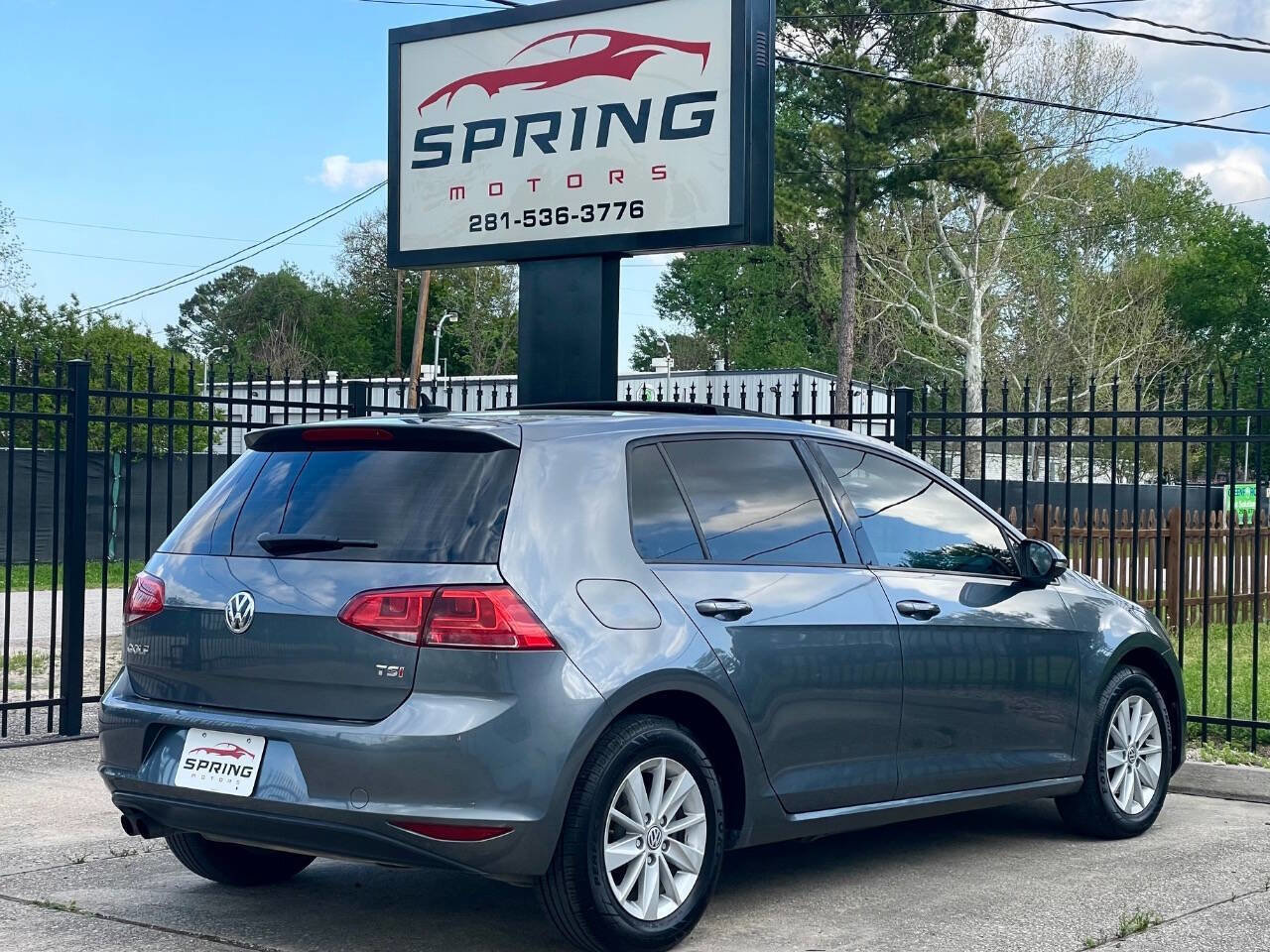 Used 2015 Volkswagen Golf S FWD image 7