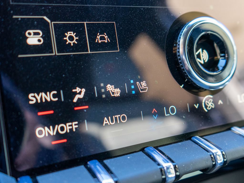 New 2026 GMC Terrain AT4 AWD/4WD image 27