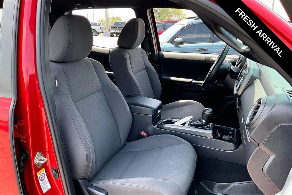 Used 2019 Toyota Tacoma TRD Off-Road AWD/4WD image 27