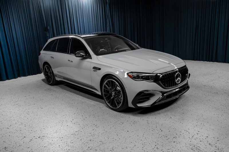 New 2026 Mercedes-Benz E 53 AMG 4MATIC Sedan image 3