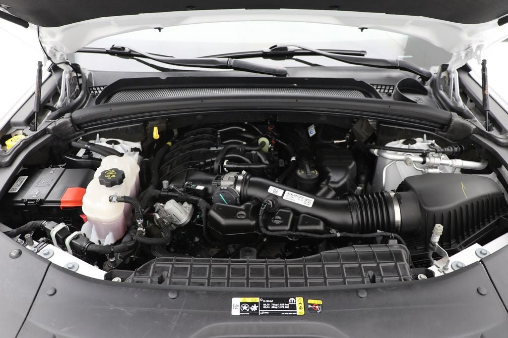 Used 2023 Jeep Grand Cherokee Altitude AWD/4WD image 27