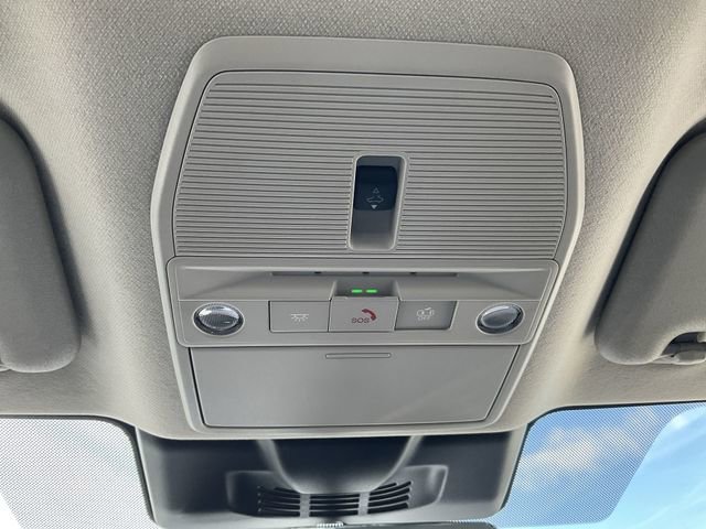 New 2026 Nissan Sentra SR w/ SR Premium Package image 17