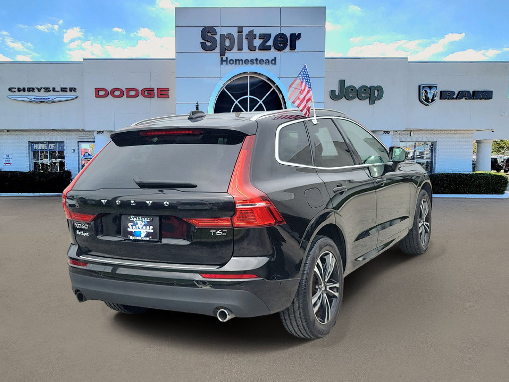 Used 2019 Volvo XC60 T6 Momentum w/ Multimedia Package AWD/4WD image 2