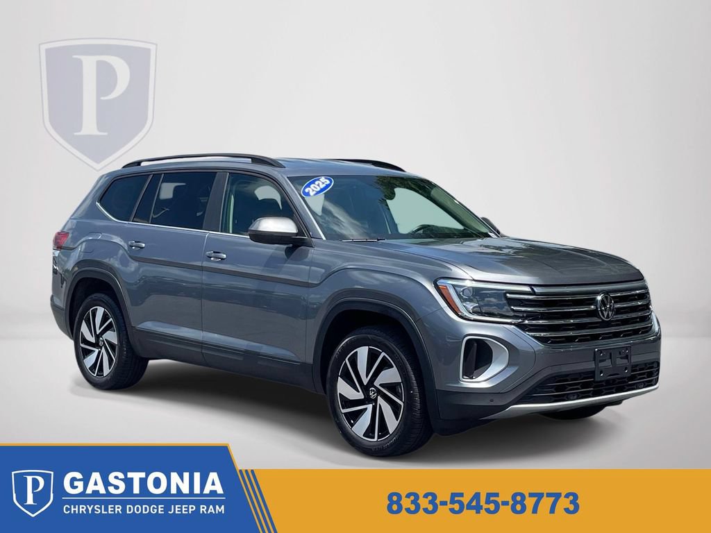 Used 2025 Volkswagen Atlas SE