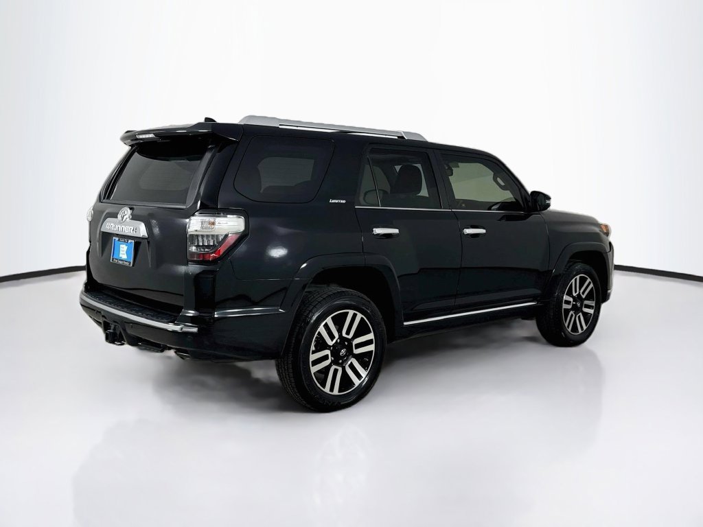 Used 2018 Toyota 4Runner Limited AWD/4WD image 7