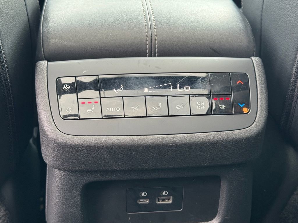 Used 2023 Nissan Pathfinder SL w/ SL Premium Package image 13