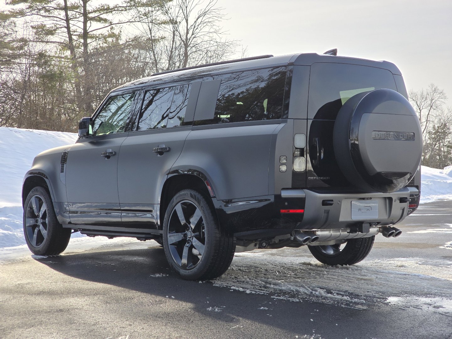 New 2026 Land Rover Defender 130 V8 image 24