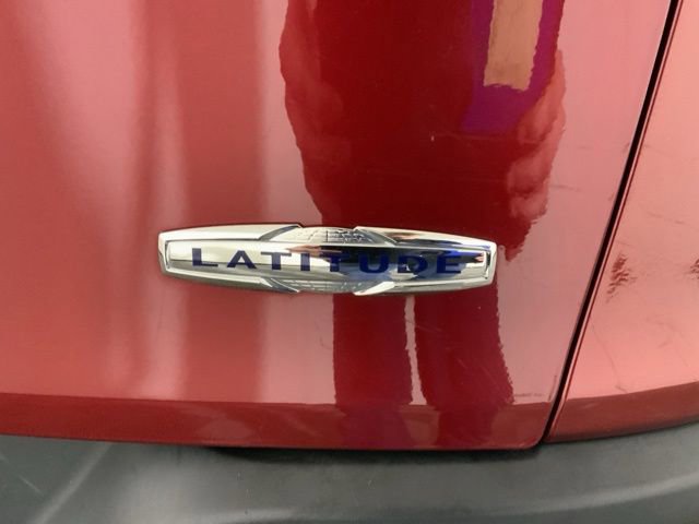 Used 2017 Jeep Cherokee Latitude FWD image 13
