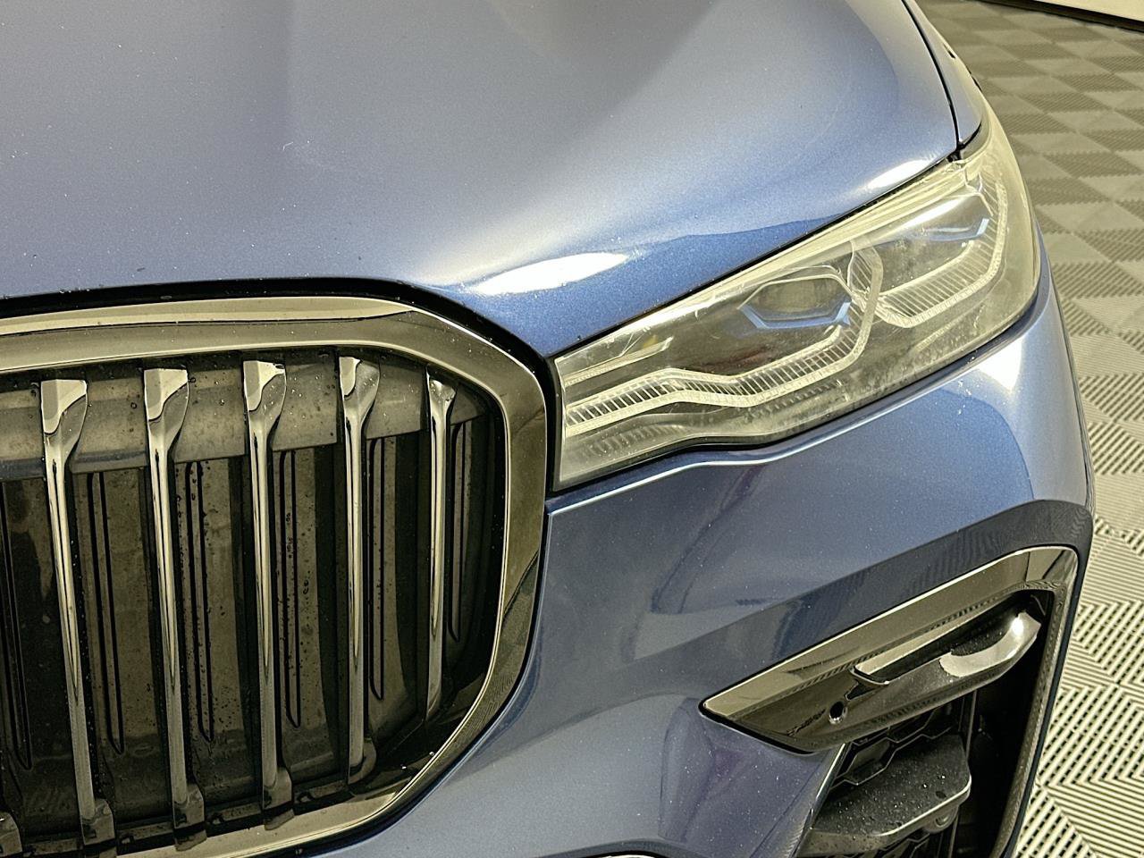 Used 2021 BMW X7 M50i w/ Executive Package AWD/4WD image 4