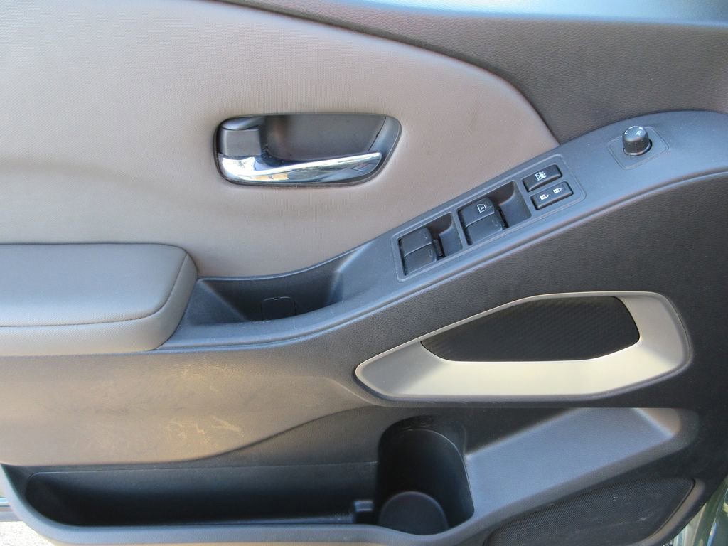 Used 2023 Nissan Frontier SV image 22