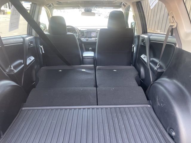 Used 2018 Toyota RAV4 XLE AWD/4WD image 58