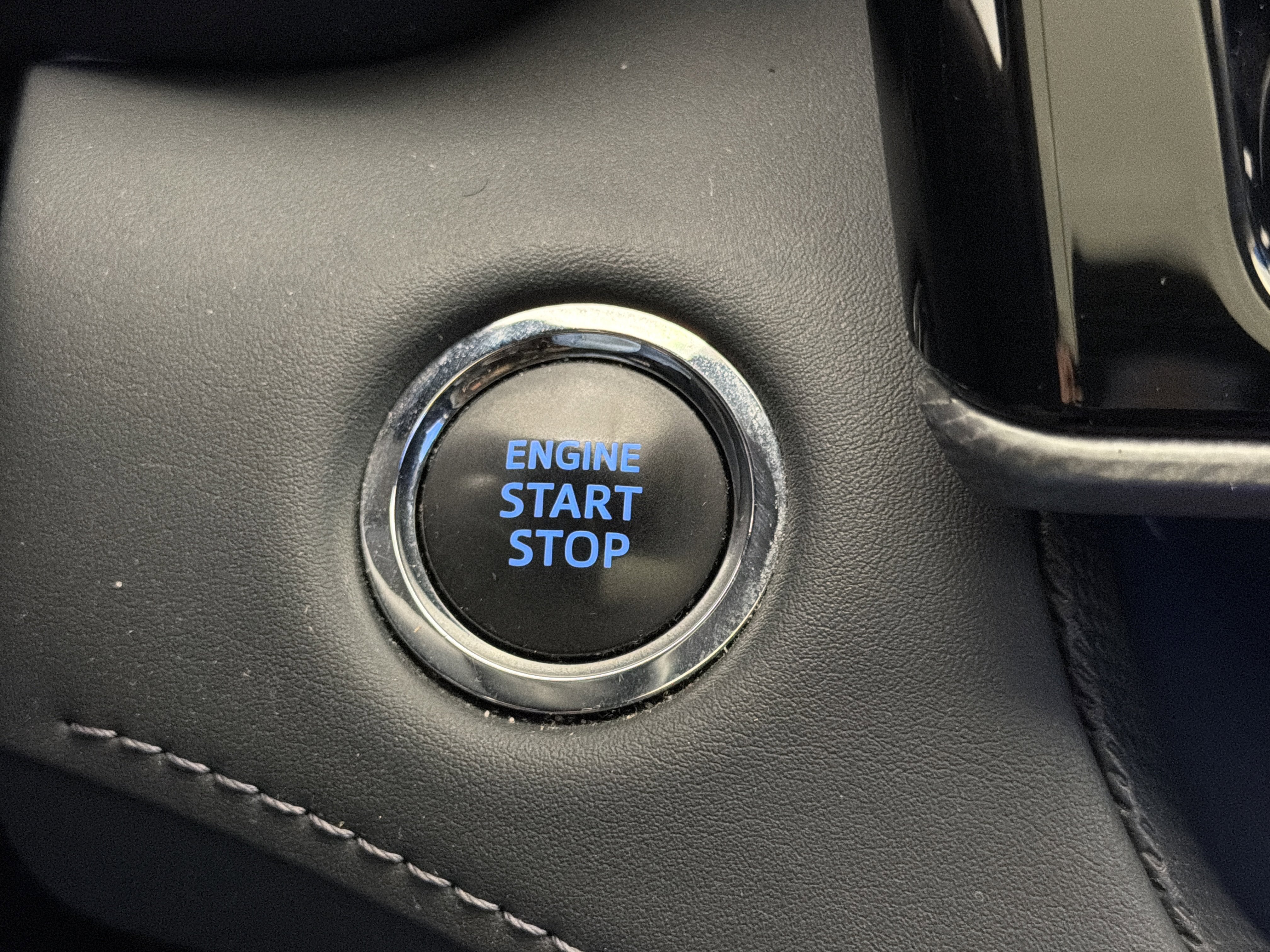 Used 2022 Toyota Highlander Platinum image 25