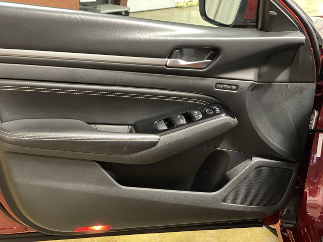 Used 2021 Nissan Altima 2.5 Platinum image 12