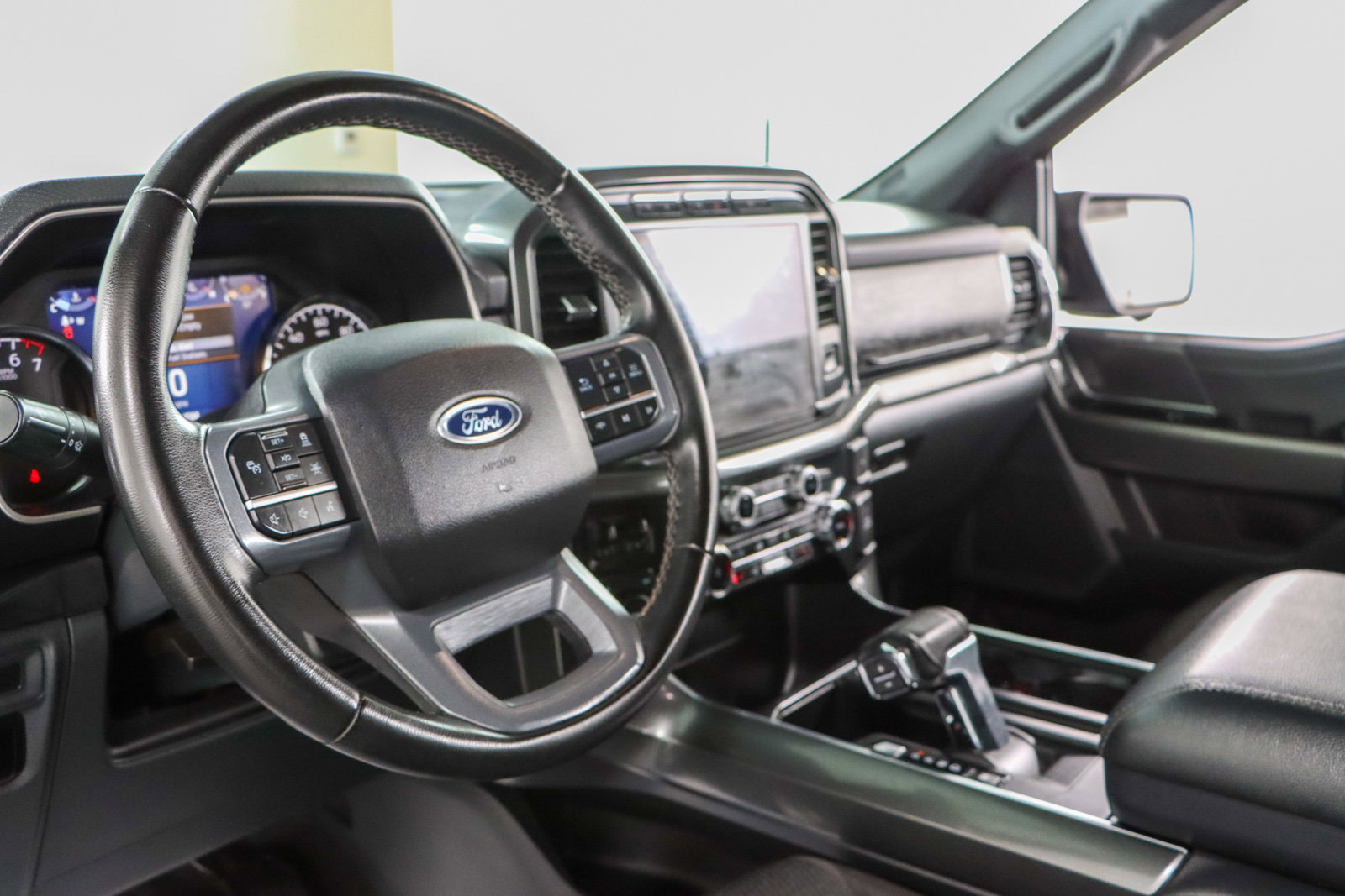 Used 2023 Ford F150 XLT w/ Equipment Group 302A High image 24